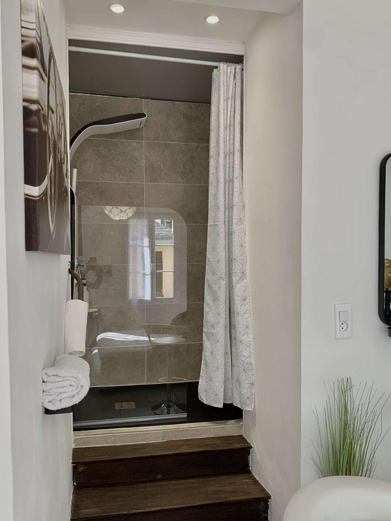 Bed and breakfast KVS concept Ecommoy Chambre photo